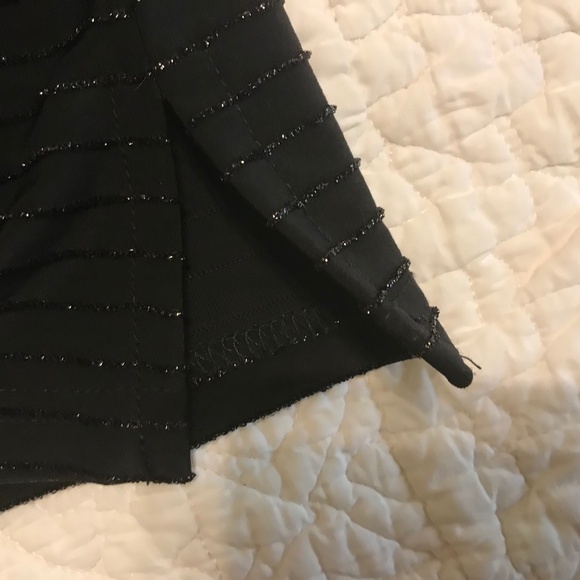 Elegant Wrapper sparkly striped black on black long sleeve top (M) - Picture 11 of 14